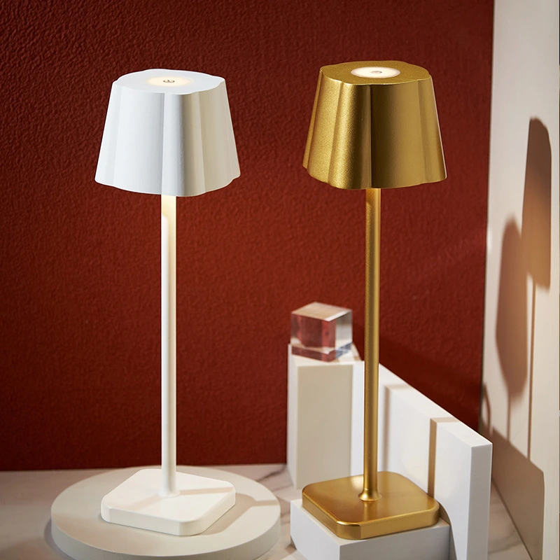 lámparas de mesa inalámbricas de lujo para restaurantes