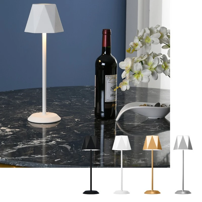 4000mah بطارية تعمل باللمس التبديل ضوء الليل IP54 مصباح طاولة مقاوم للماء