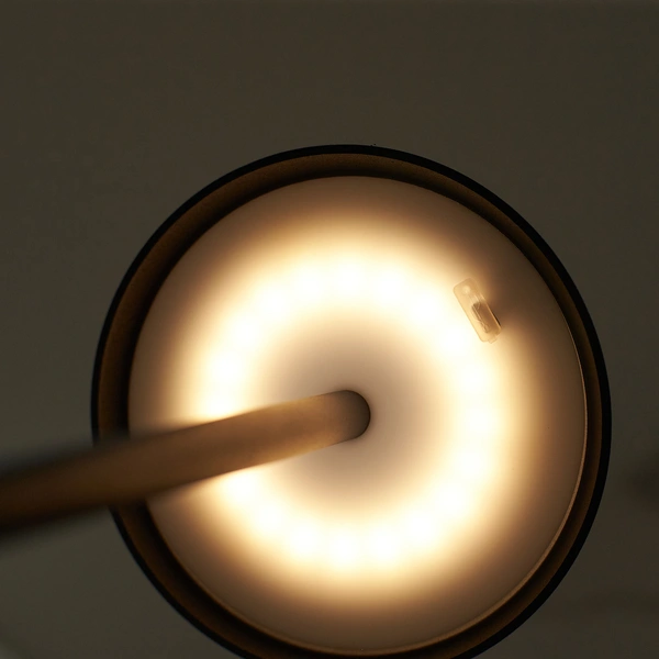 Lámparas de mesa inalámbricas led con batería recargable usb de aluminio de 4000mah