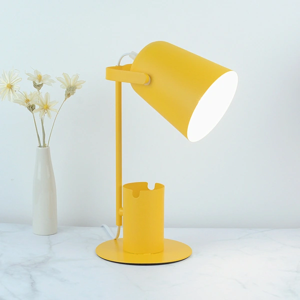 الشمال نمط الحديد الفن للطي مصابيح طاولة خشبية مع e27 لامفولدر 