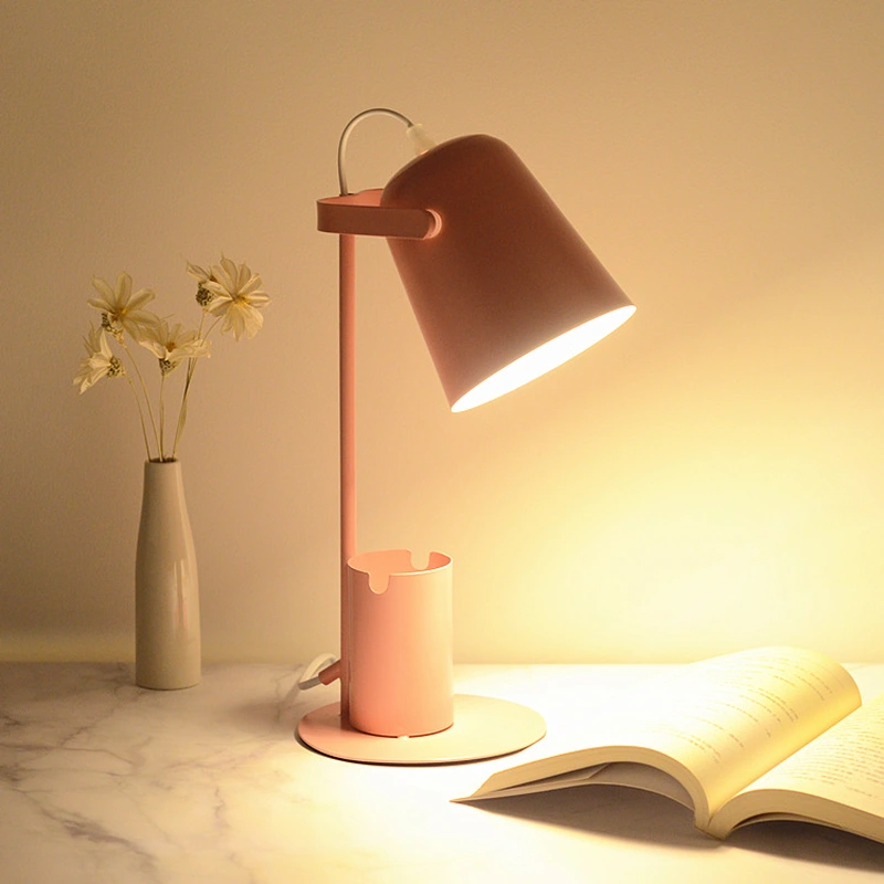 الشمال نمط الحديد الفن للطي مصابيح طاولة خشبية مع e27 لامفولدر 