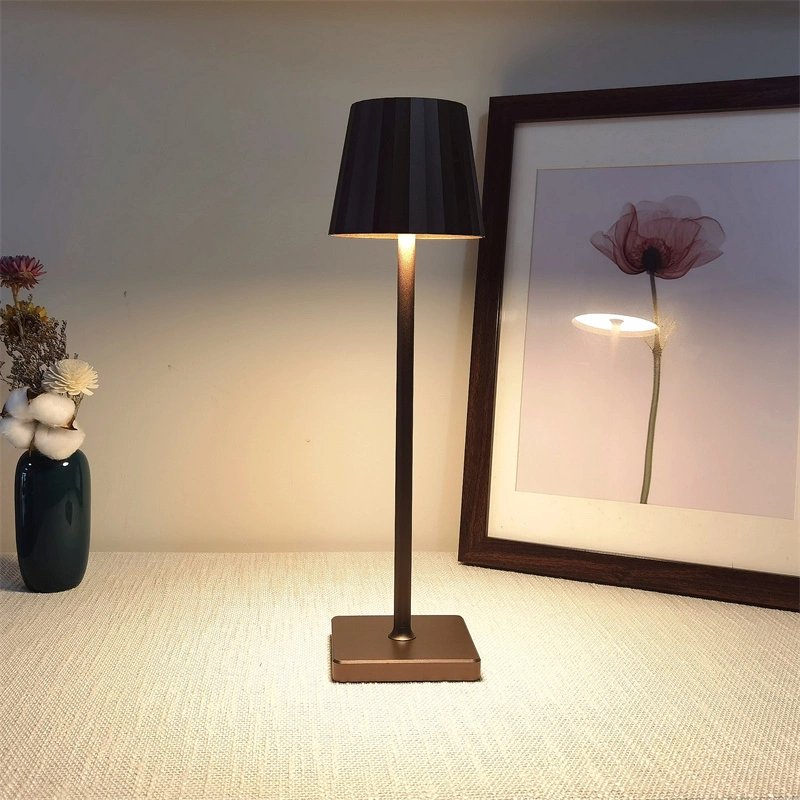 wirless charging poldina table lamp rechargeable