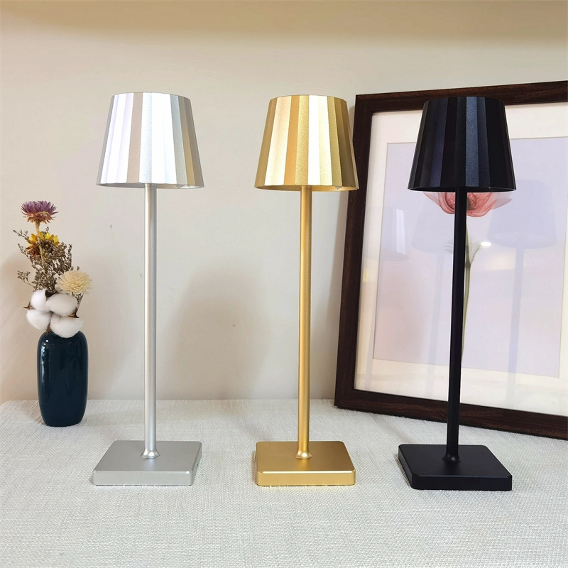 wirless charging poldina table lamp rechargeable