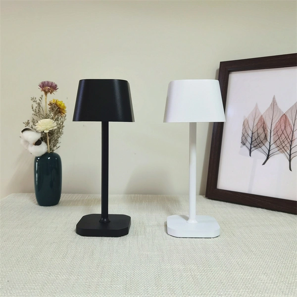 lámpara de mesa led ip54 para exteriores de aluminio con batería recargable  