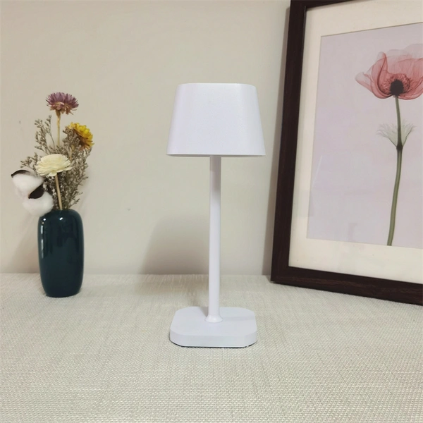 lámpara de mesa led ip54 para exteriores de aluminio con batería recargable  
