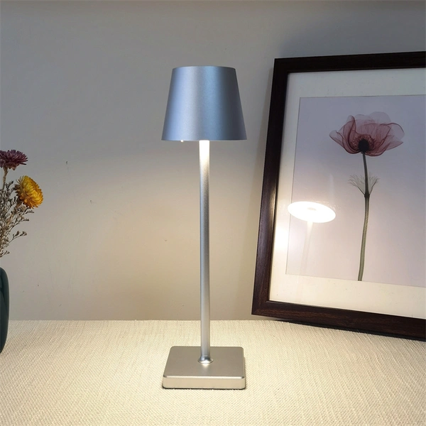 Lámpara de mesa inalámbrica led poldina recargable rsj-c003 para restaurante
