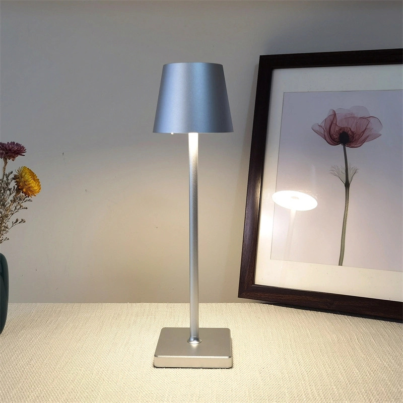 Lámpara de mesa inalámbrica led poldina recargable rsj-c003 para restaurante