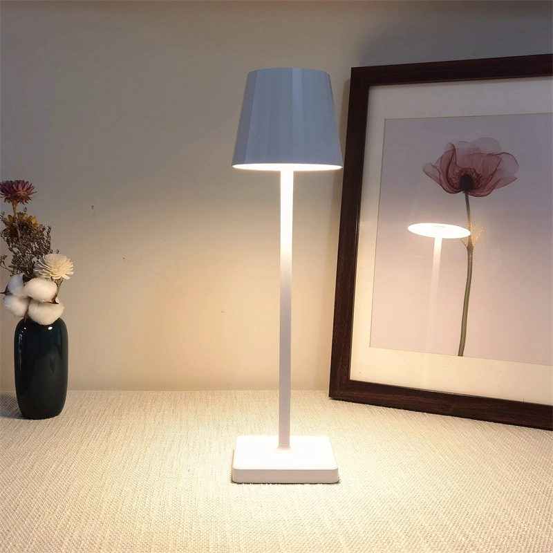 wirless charging poldina table lamp rechargeable