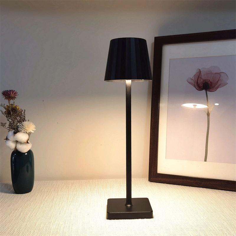 wirless charging poldina table lamp rechargeable