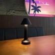 Lámpara de mesa inalámbrica LED con control táctil rsj-c001 para restaurante