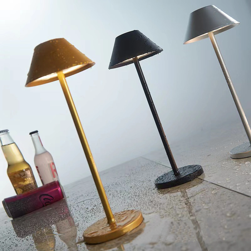 Lámparas de mesa inalámbricas led con batería recargable usb de aluminio de 4000mah