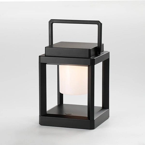 Lámpara de exterior impermeable y recargable con energía solar  