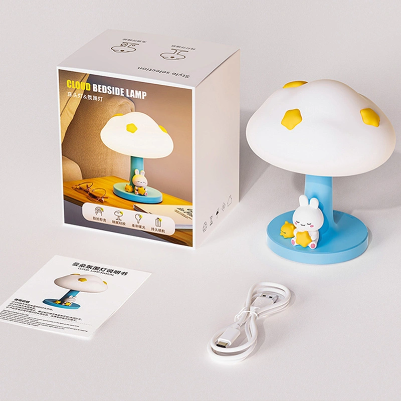 Lámpara de noche junto a la cama en la nube, decoración interior del dormitorio, linda luz nocturna