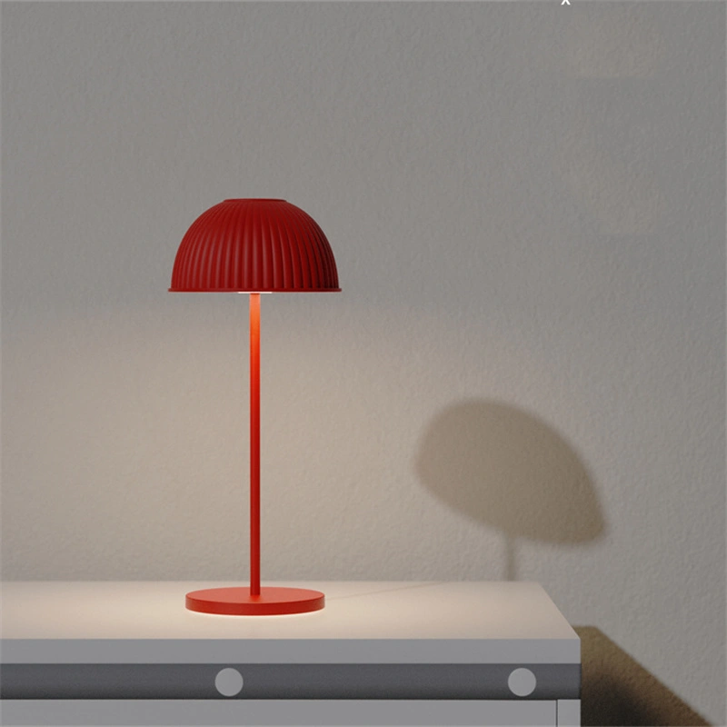 Lámpara de mesa LED decorativa recargable para restaurante  