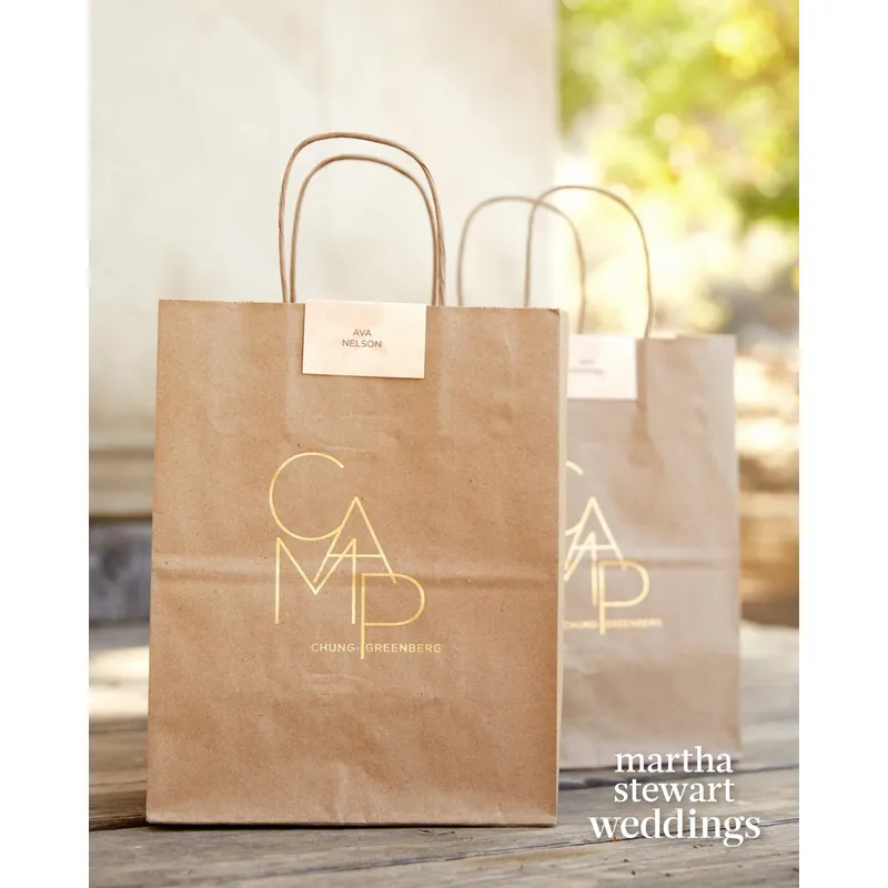 金鹰卡通精美画册印刷_客户案例_荣典包装