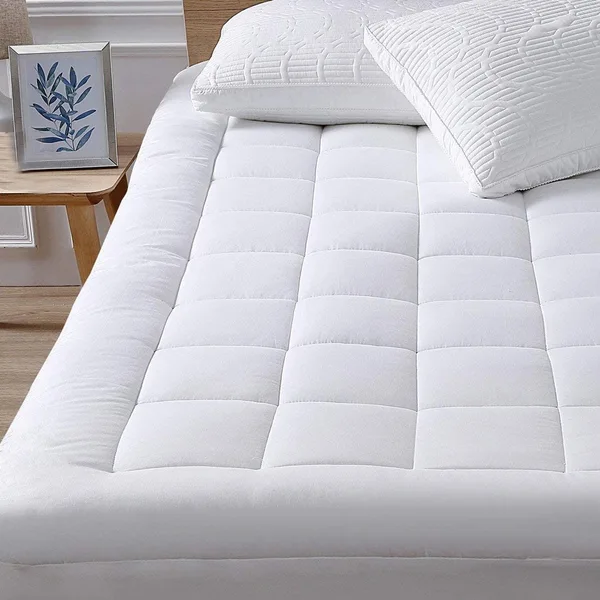 Guangzhou Manufacturer of Down & Feather Hotel Mattress Pads