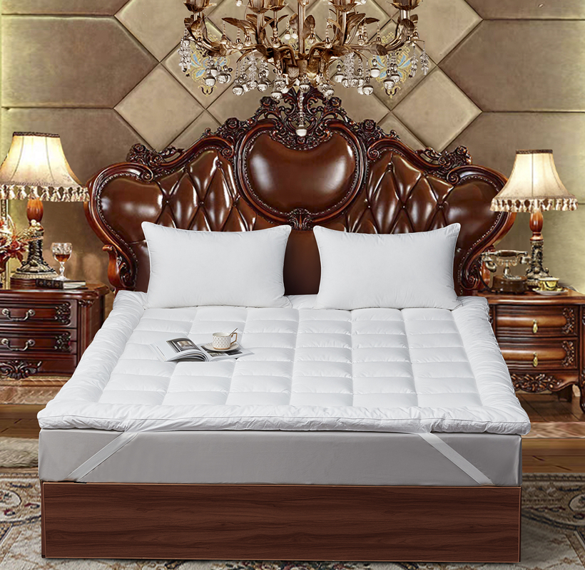 Top-Selling 100% Cotton Down-Proof Mattress Topper for Home and Hotel Comfort