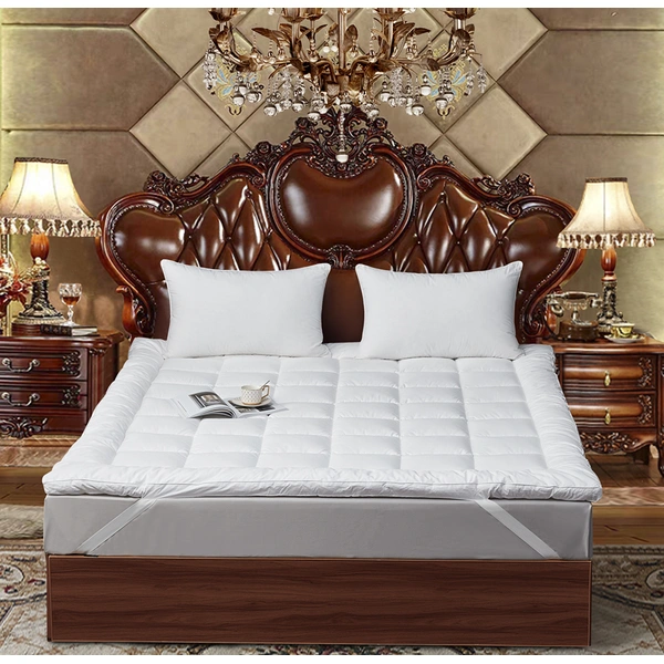 Top-Selling 100% Cotton Down-Proof Mattress Topper for Home and Hotel Comfort