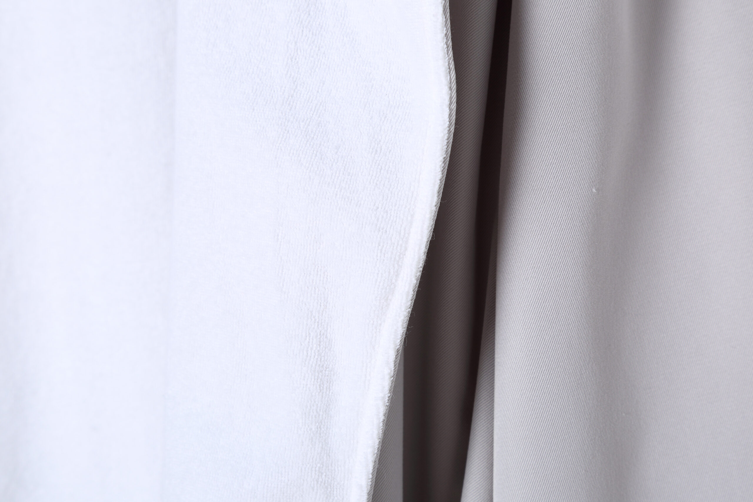 JW Marriott Hotel Comfortable Cotton Waffle Bathrobe with Hood