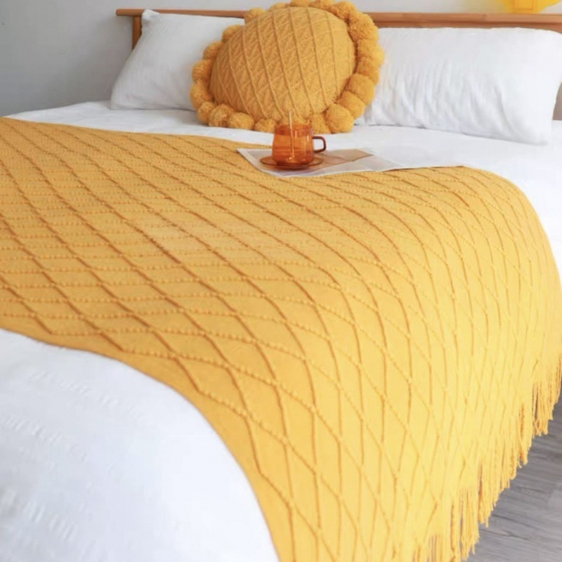 Wholesale Retro Jacquard Tassel Bed Runner