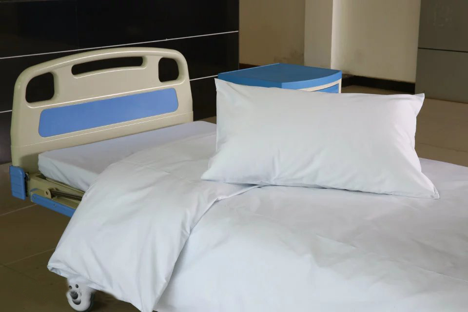 Hospital Bed Sheet Fabric T/C 50/30s Plain White