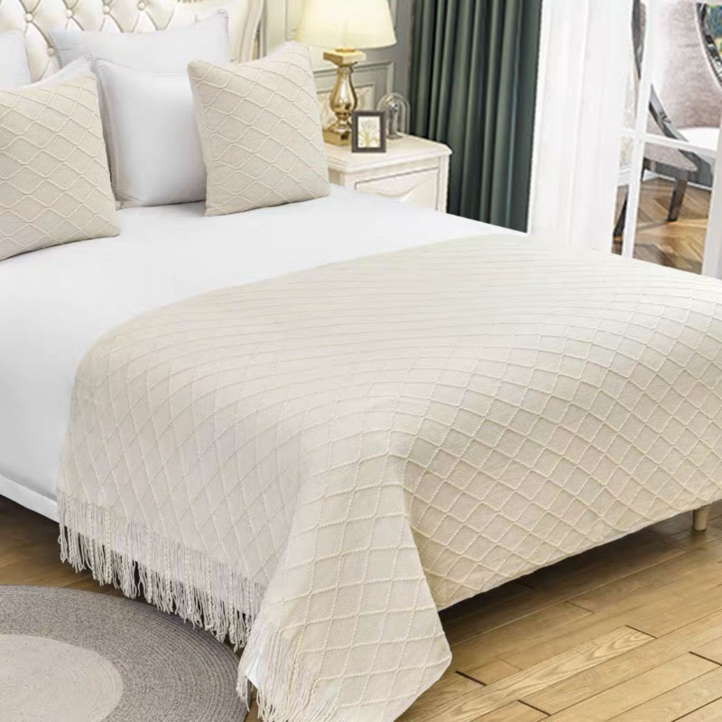 Wholesale Retro Jacquard Tassel Bed Runner