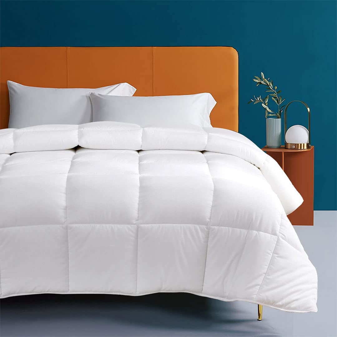 Luxurious 100% Cotton Down Alternative Comforter