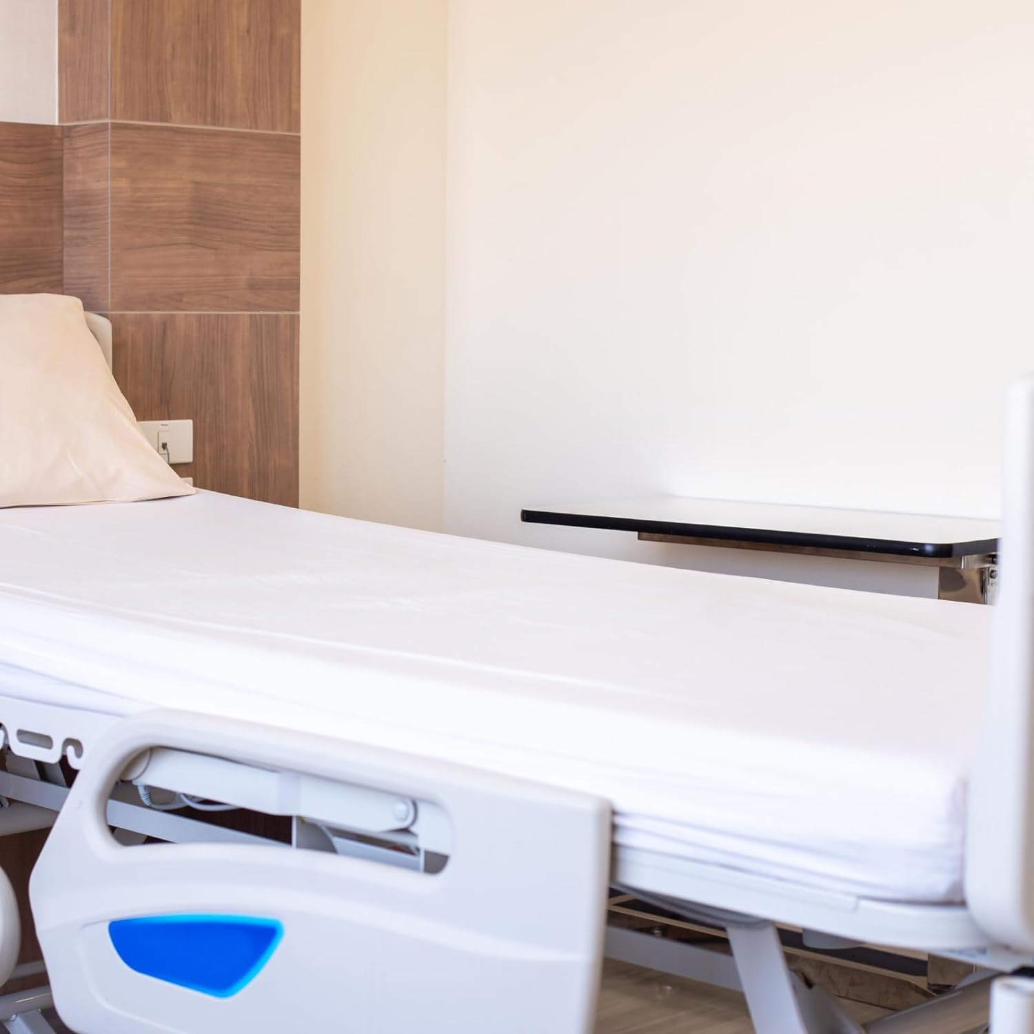 Fitted Hospital Bed Sheets - Soft & Elastic
