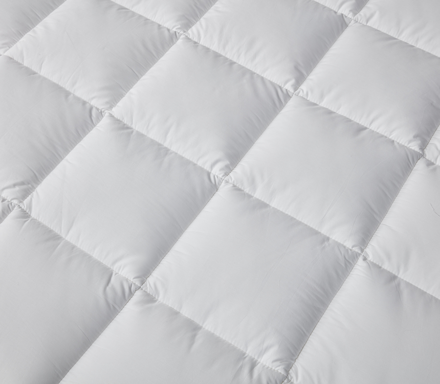 Top-Selling 100% Cotton Down-Proof Mattress Topper for Home and Hotel Comfort