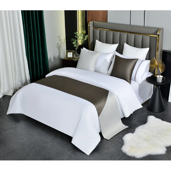 Modern Color Contrast Star Hotel Bed Runner & Pillow