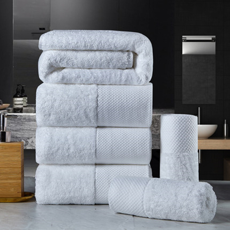 Luxury 16S Platinum Satin Border Bath Towel - Runchao