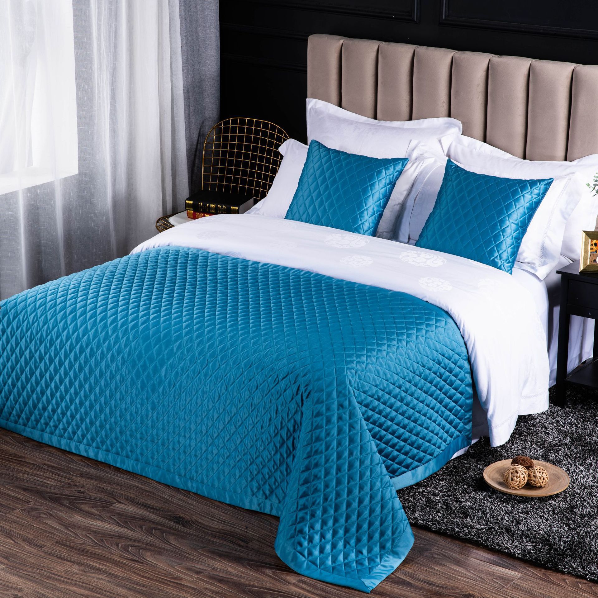 Solid Color Quilted Blanket & Pillow Set