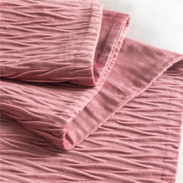 Nordic Light Luxury Velvet Pleated Bed Runner