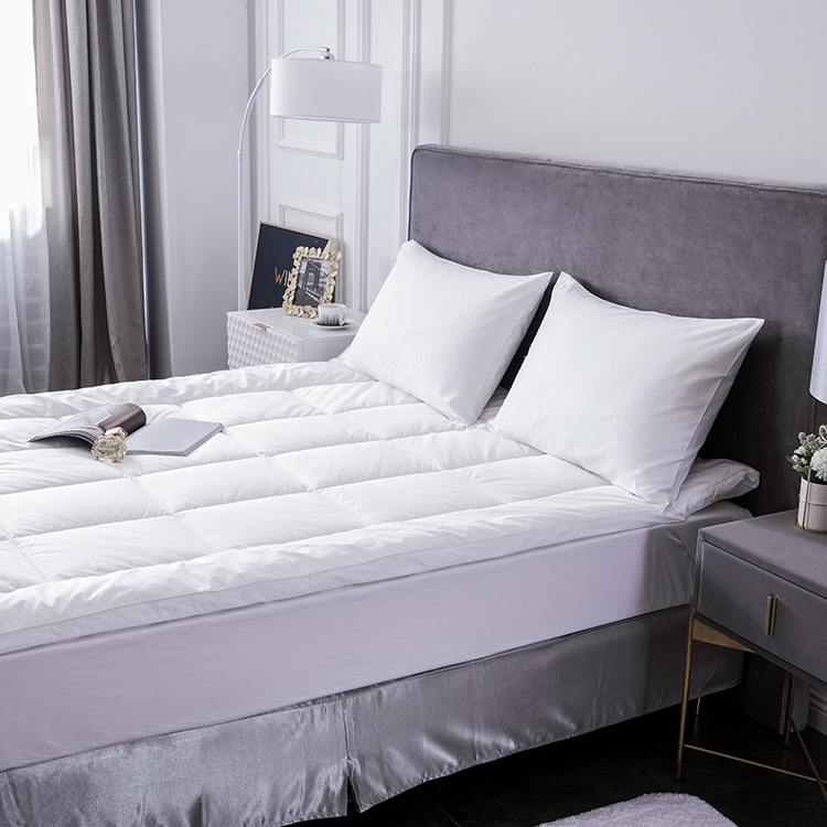 Luxury Wholesale Microfiber Mattress Topper Set