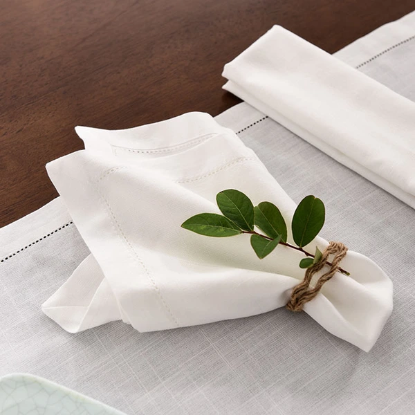 Embroidered Cotton and Linen Napkin Cloth for Weddings
