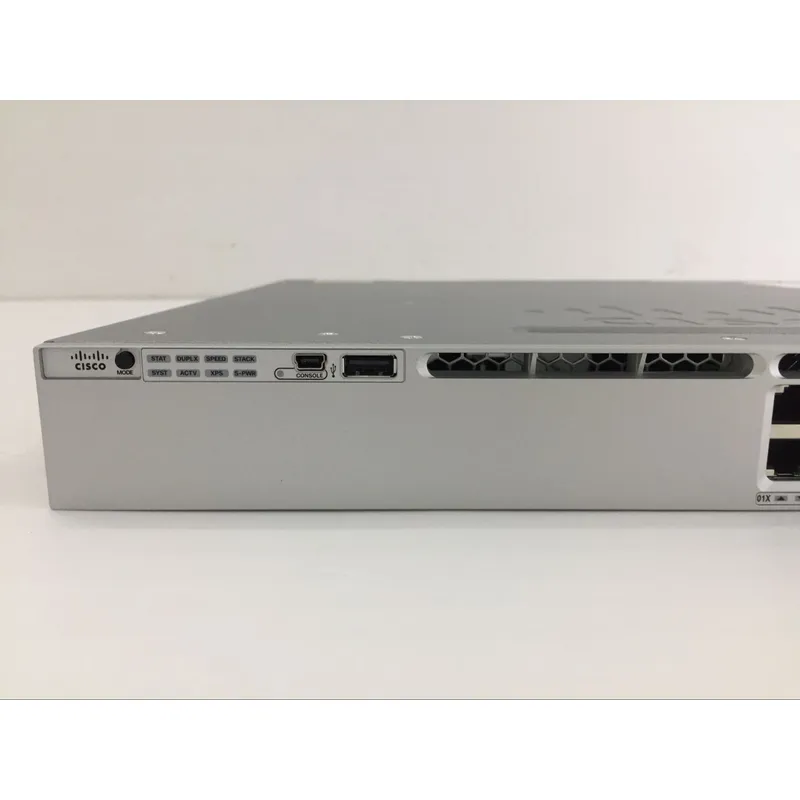 Cisco Catalyst 3850 Switch WS-C3850-24P-E