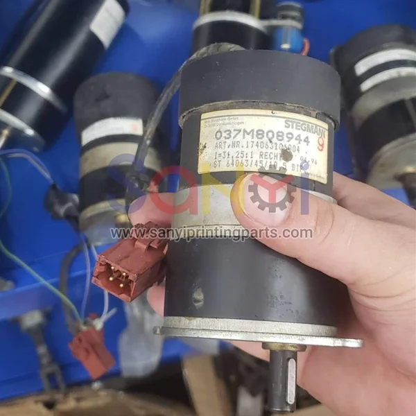 Roland Machine 037M808944 Motor 037M 808 944 Motor