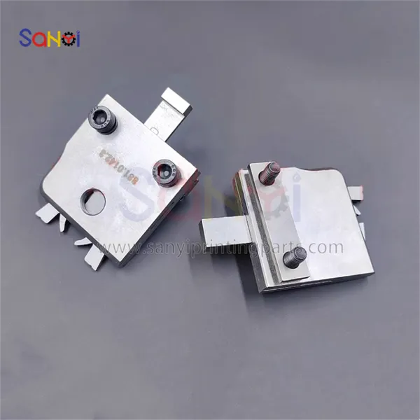 Martini Riding Staple 75 Nail Head Tight Hook Claw Base 0881.0142