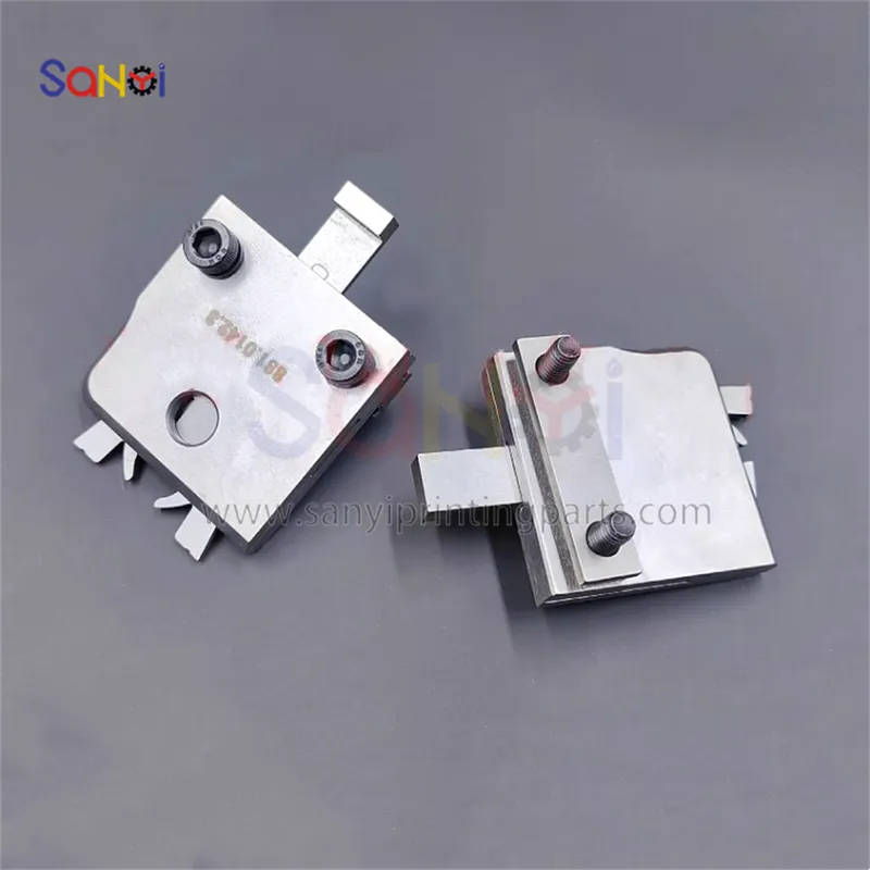 Martini Riding Staple 75 Nail Head Tight Hook Claw Base 0881.0142