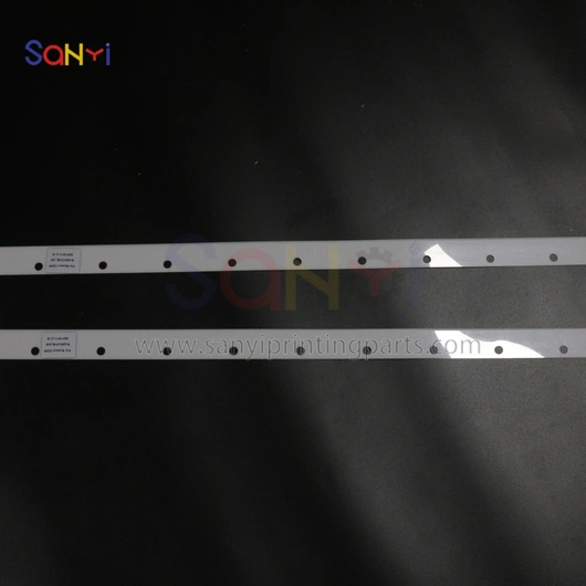 Best Quality  Komori Printing Machine Blade, Car Wash Blade, Ink Scraper, Ink Plate Scraper, 820x36x1MM, 11 Holes