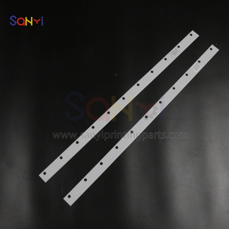 Best Quality Komori Printing Machine Blade, Car Wash Blade, Ink Scraper, Ink Plate Scraper, 820x36x1MM, 11 Holes
