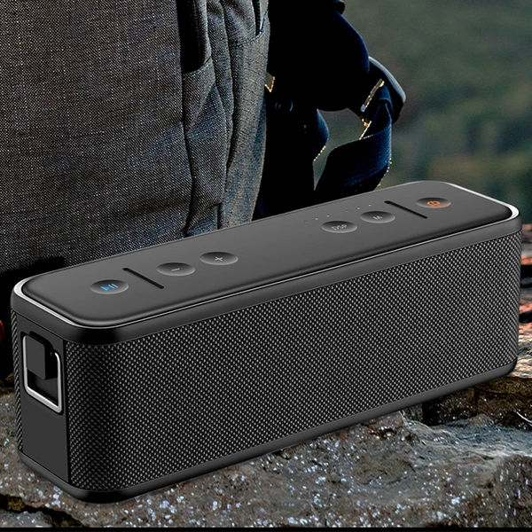Boombox wireless speaker with powerful bass