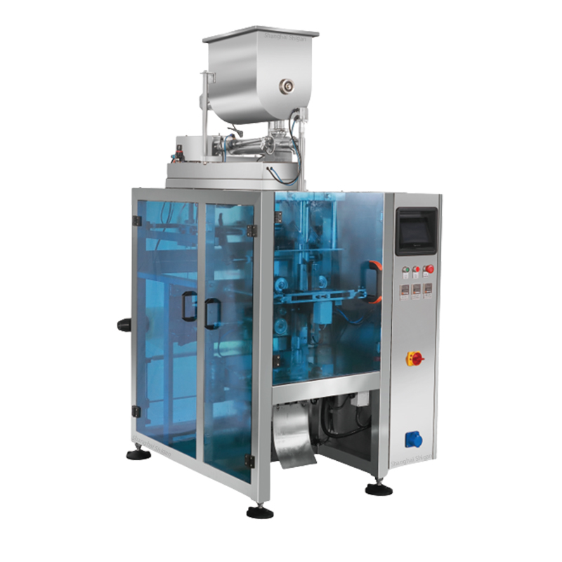 Fully automatic liquid packaging machine