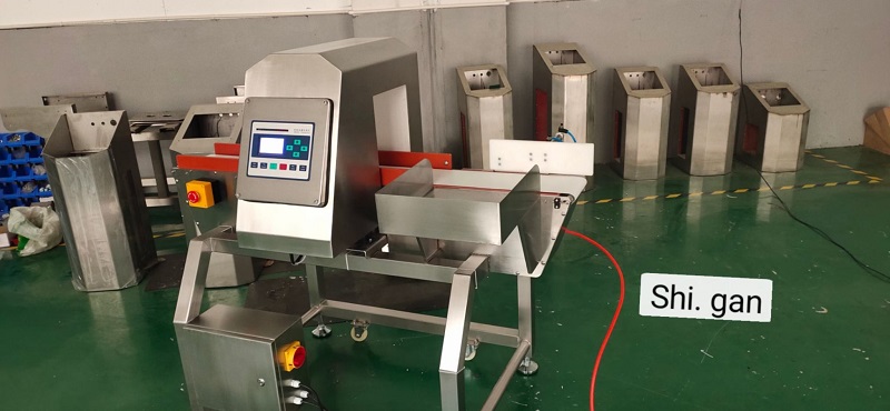 Small Intelligent Digital All-Metal Detector Machine for Sausage Food Processing Industry
