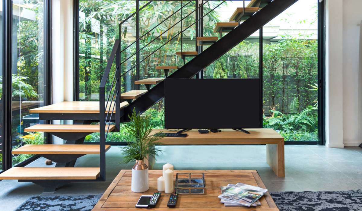 The Beauty and Functionality of Iron Staircases