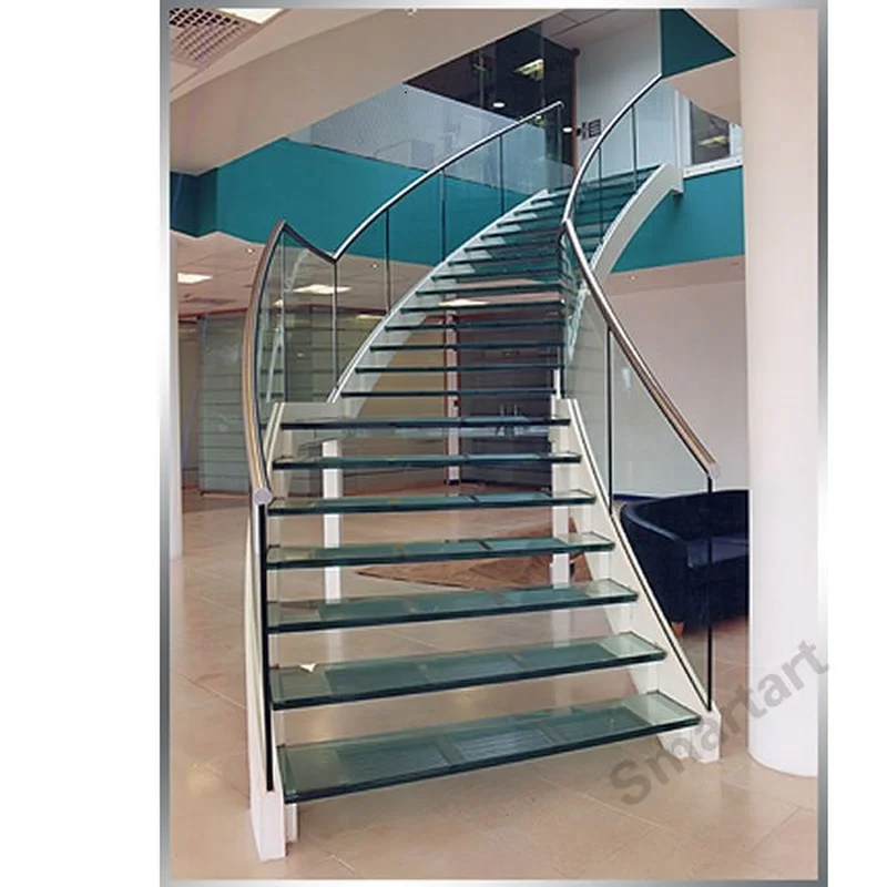 escalier en verre à double limon de style moderne pour l'intérieur  
