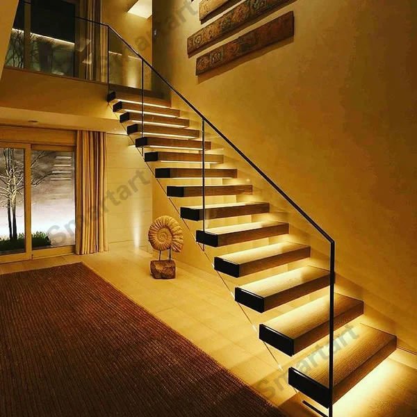 Escalera en forma de U con peldaños de madera de 80 mm  