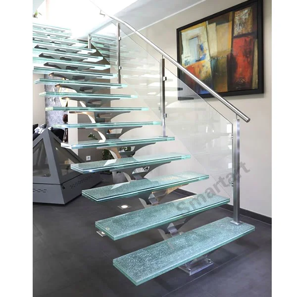 escalier flottant en bois en forme de U complet