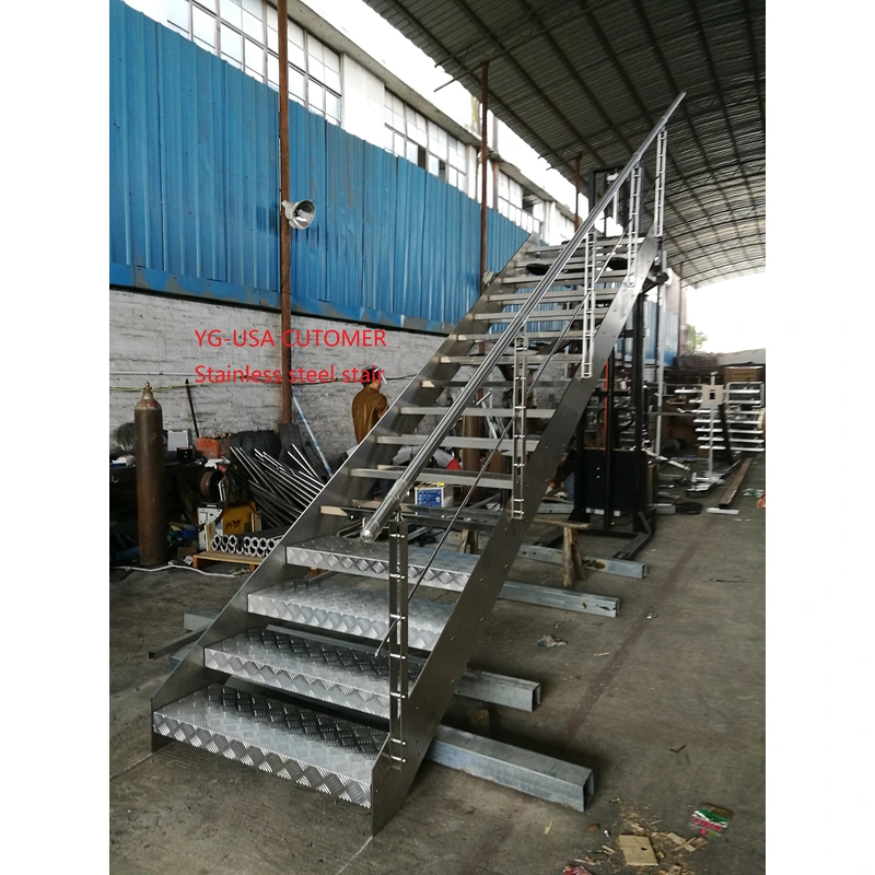 ترويج سلم فولاذي مزدوج عالي الجودة للاستخدام الداخلي