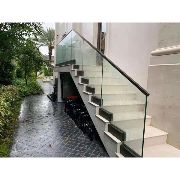 درابزين ألمنيوم فاخر من smartart